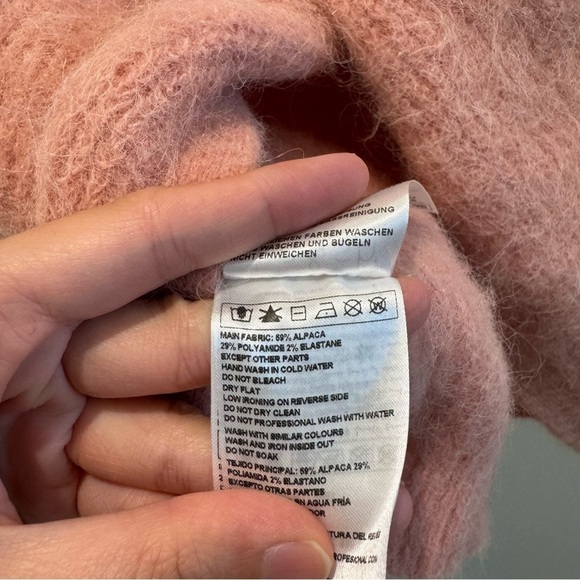 Ba&sh Fill Sweater twist back fuzzy alpaca peach
Size XS - Picture 9 of 9